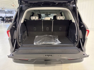 2026 Lincoln Navigator Premiere