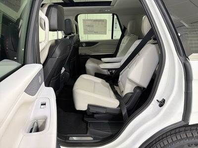 2026 Lincoln Navigator Premiere