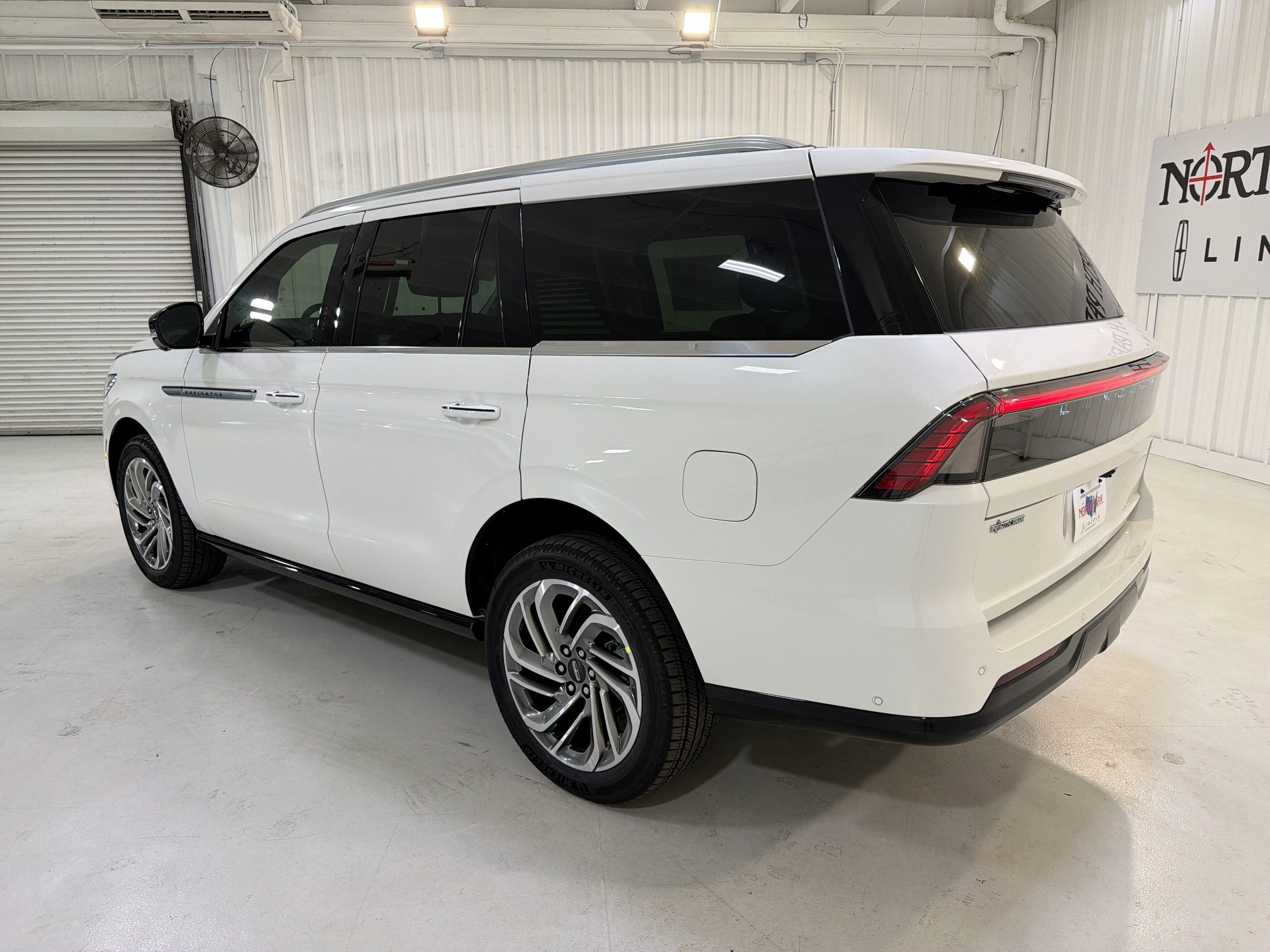 2026 Lincoln Navigator Premiere