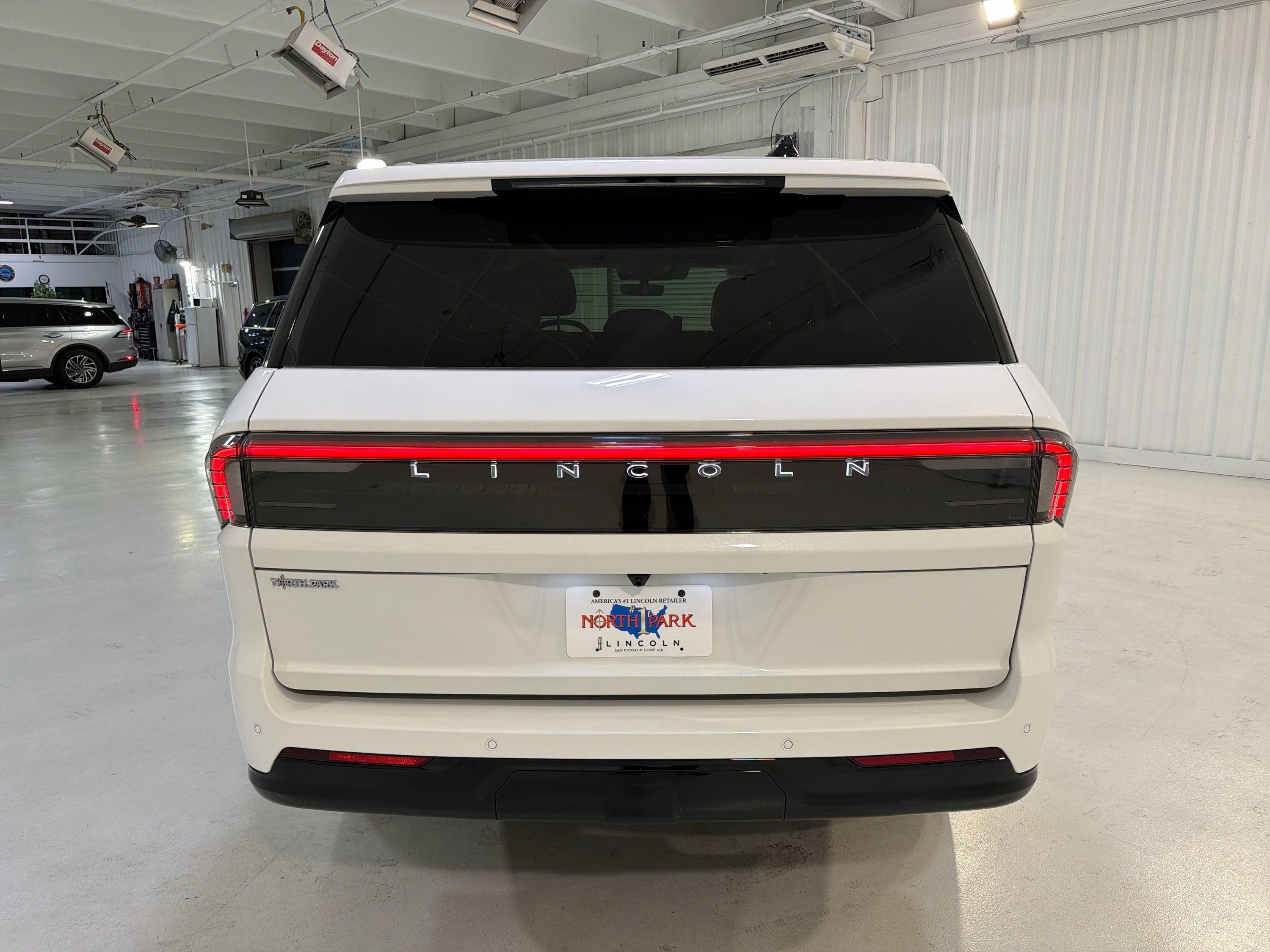 2026 Lincoln Navigator Premiere