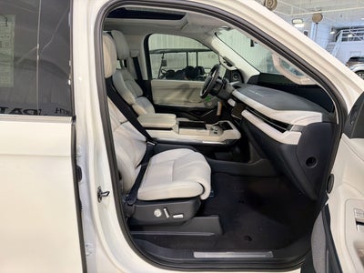 2026 Lincoln Navigator Premiere