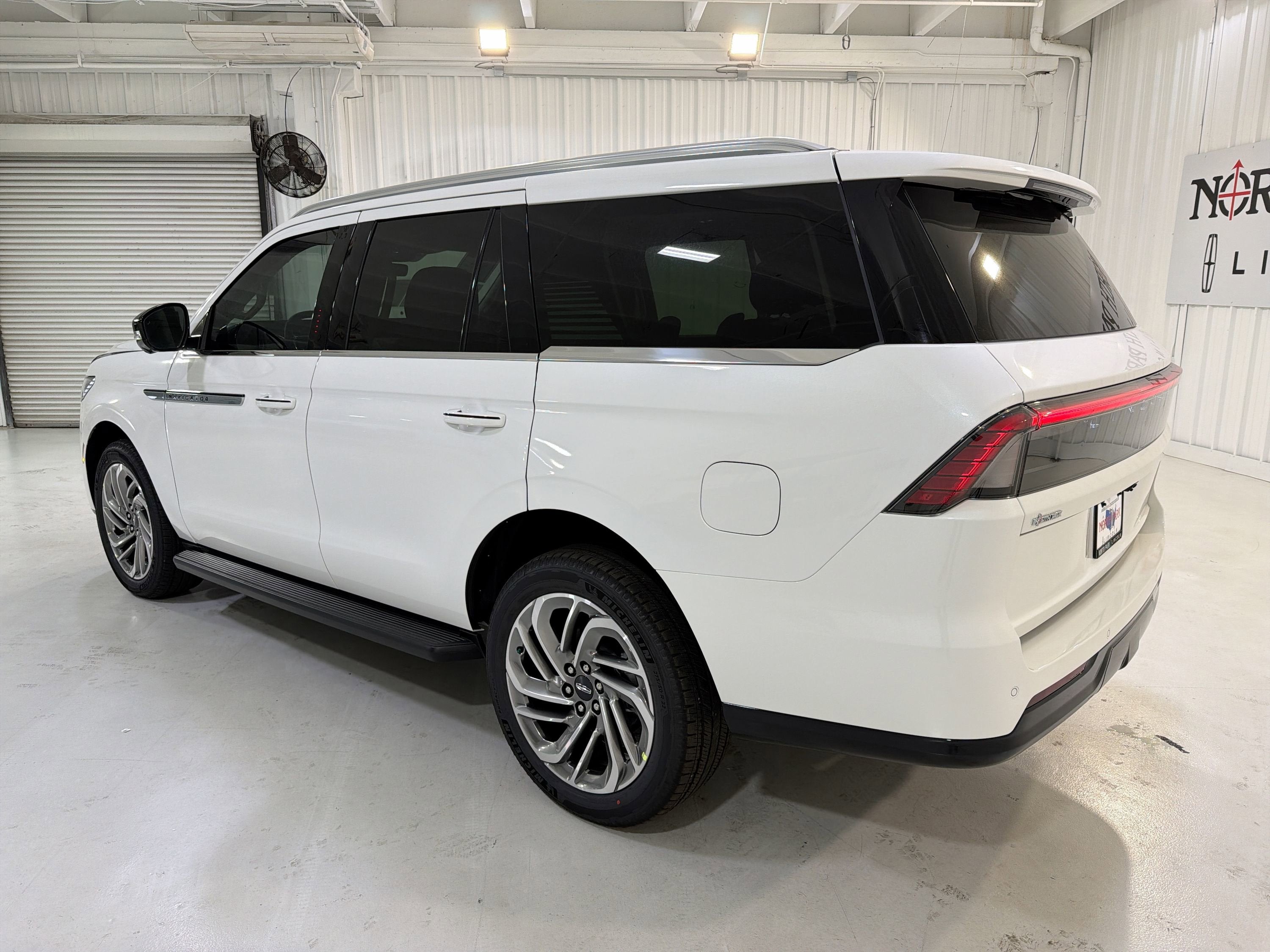 2026 Lincoln Navigator Premiere