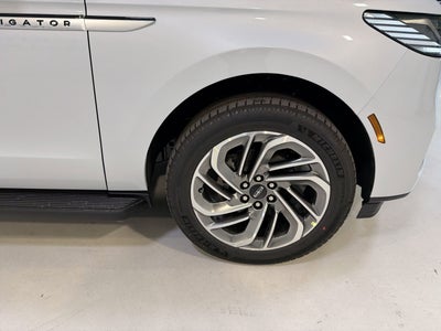 2026 Lincoln Navigator Premiere