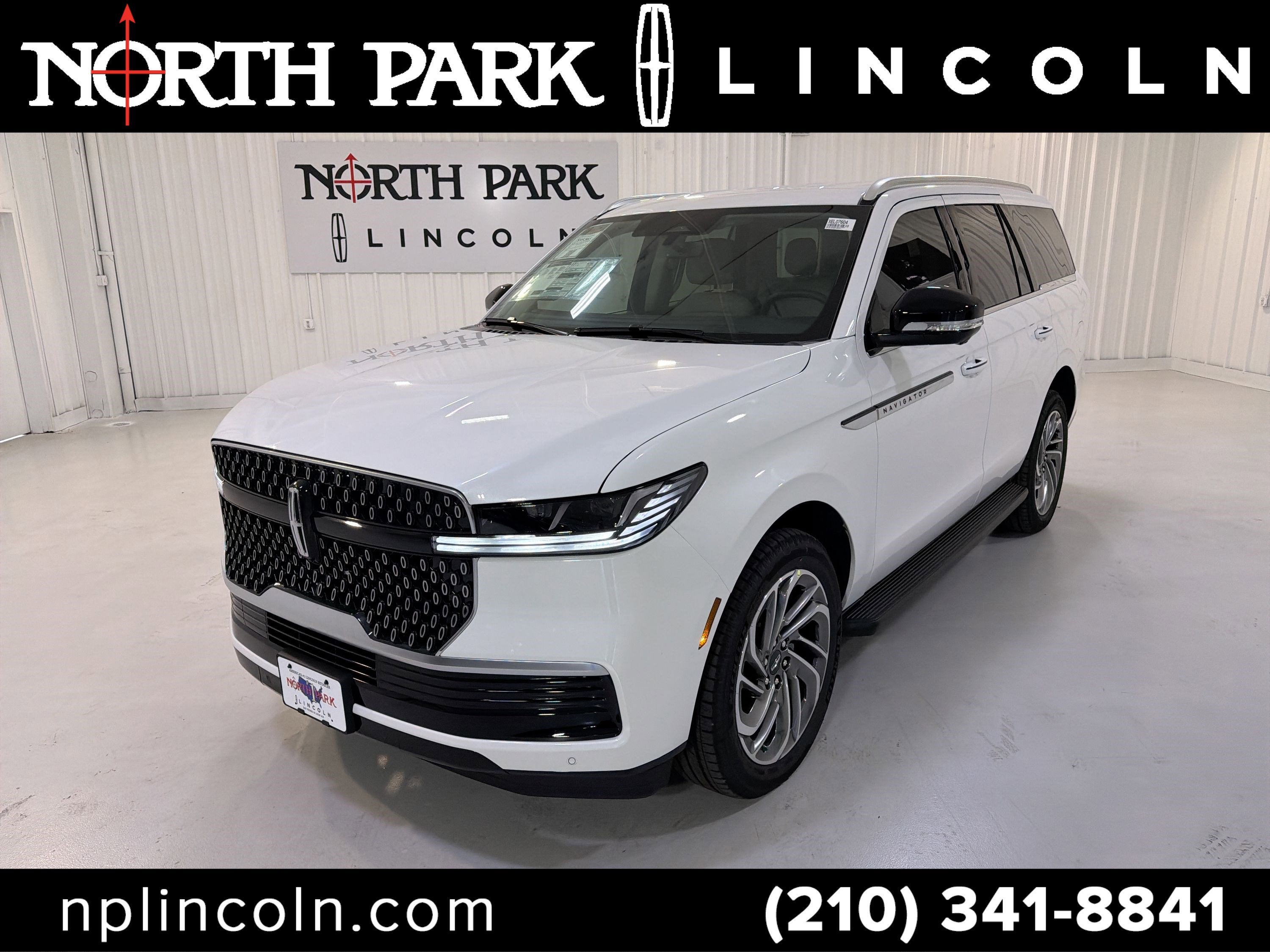 2026 Lincoln Navigator Premiere AWD's photo