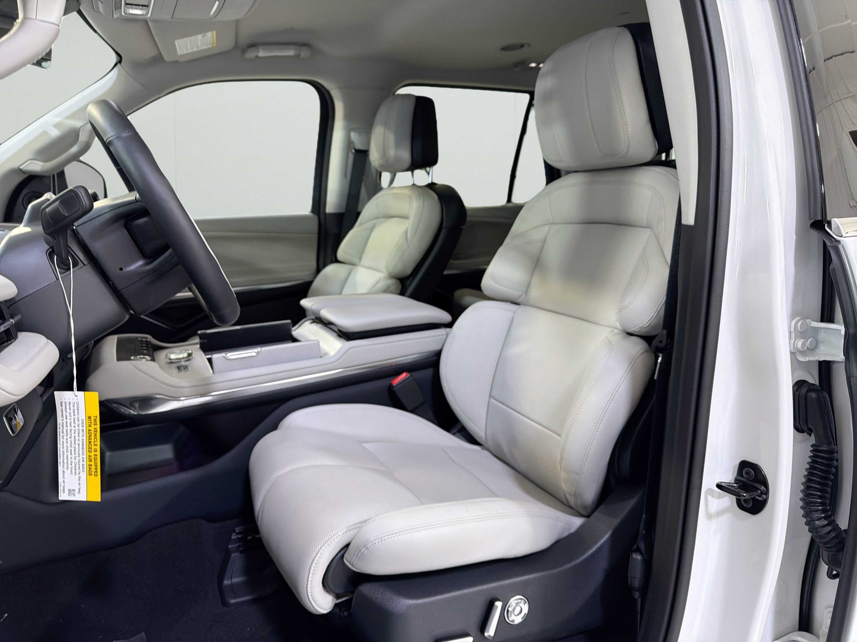 2026 Lincoln Navigator Premiere