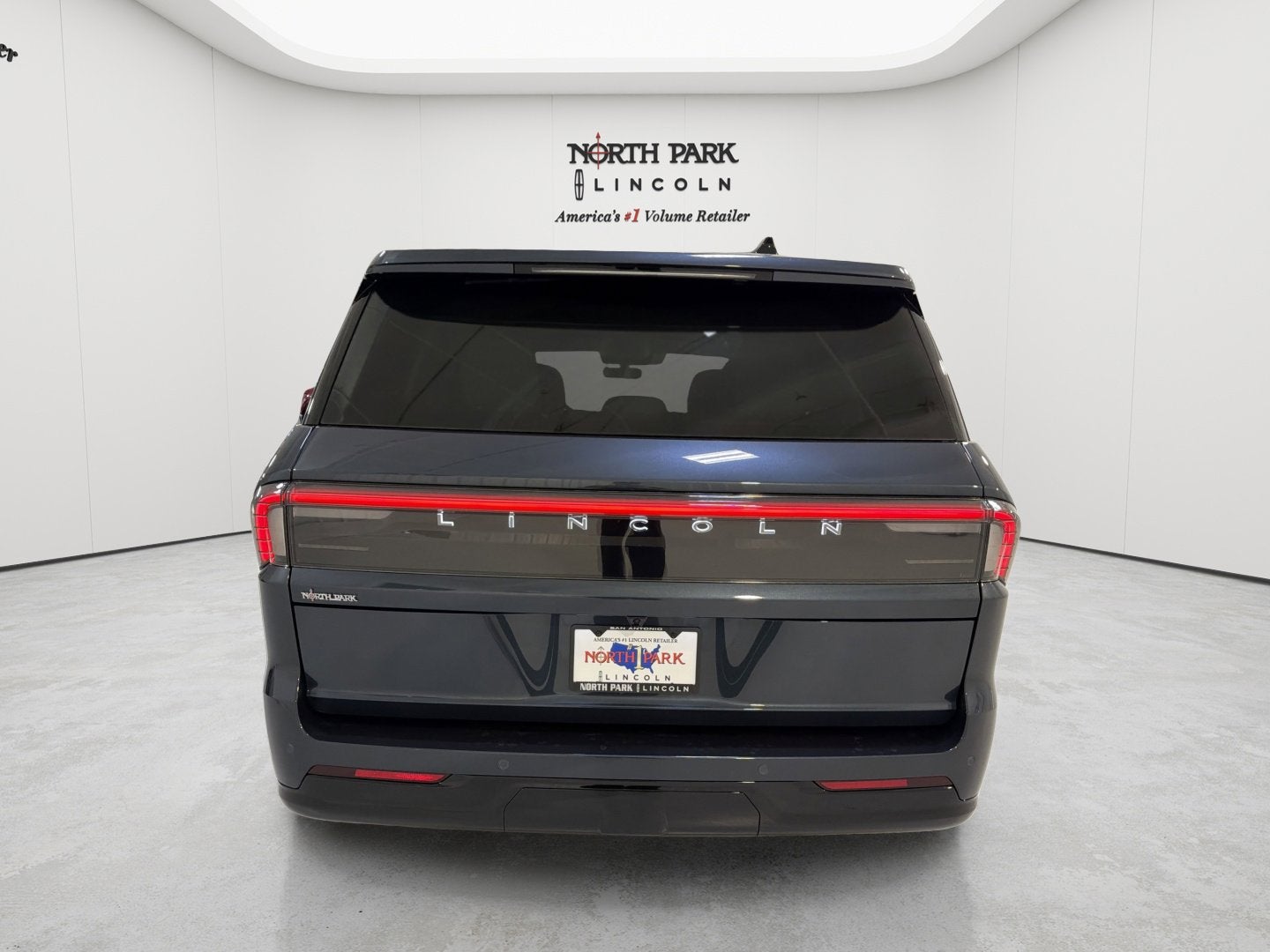 2026 Lincoln Navigator Premiere