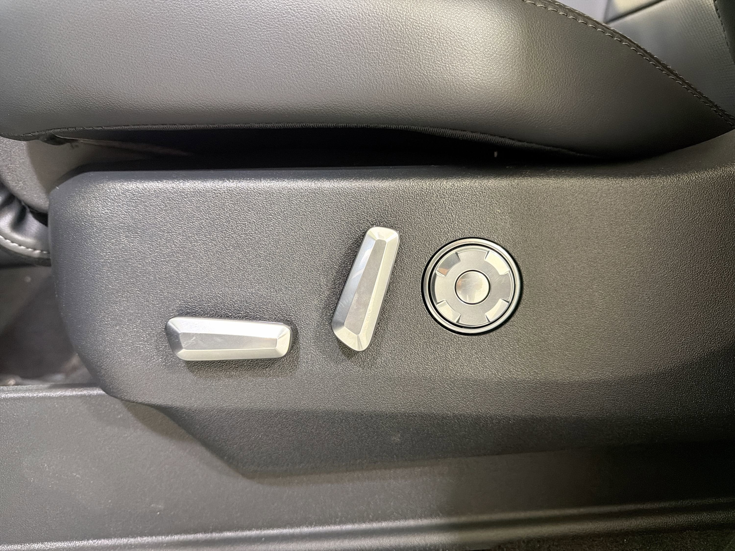 2026 Lincoln Navigator Premiere