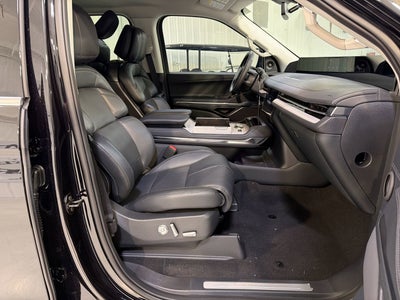 2026 Lincoln Navigator Premiere