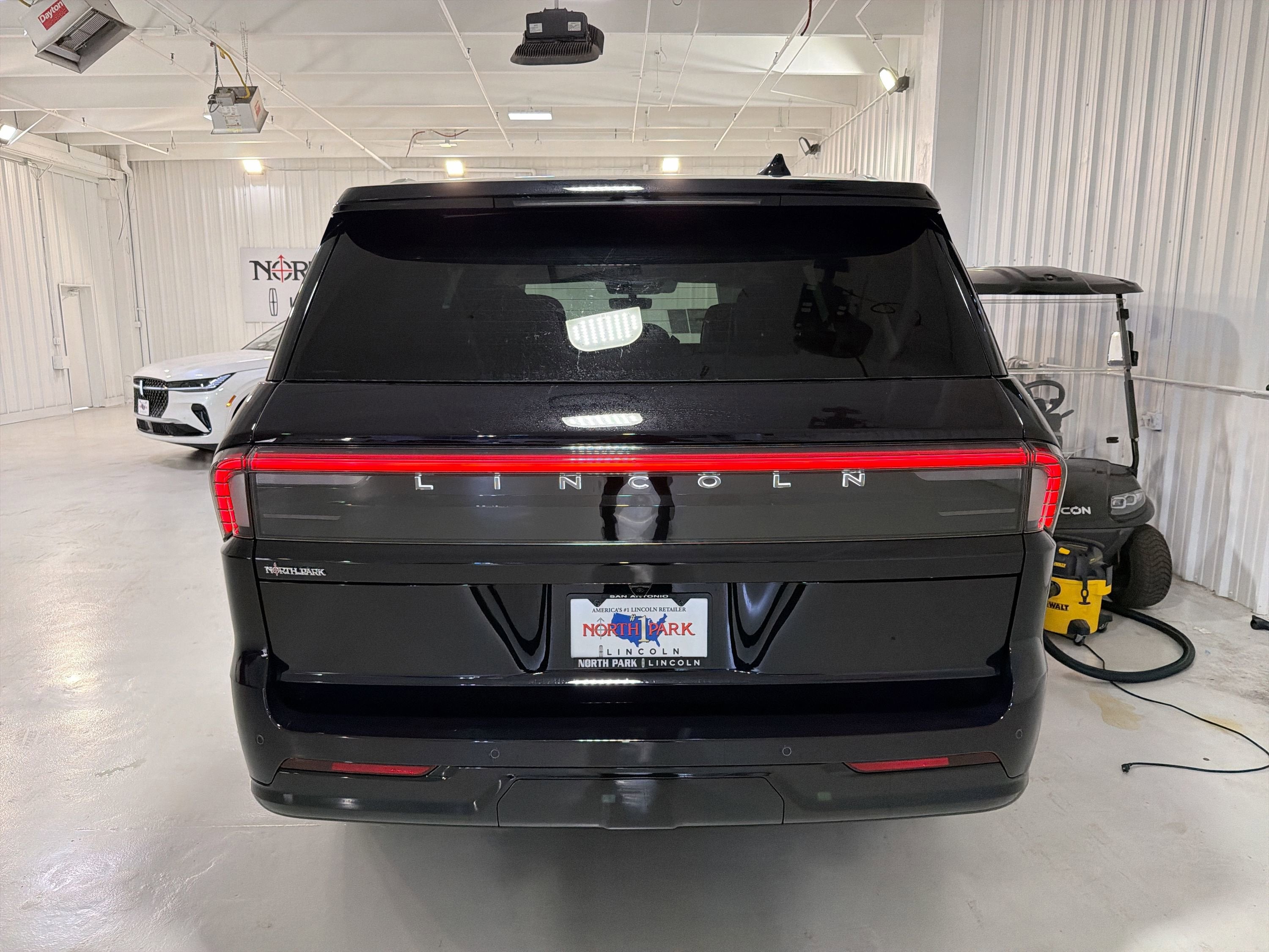 2026 Lincoln Navigator Premiere