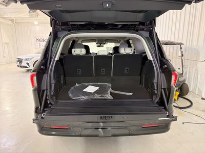 2026 Lincoln Navigator Premiere