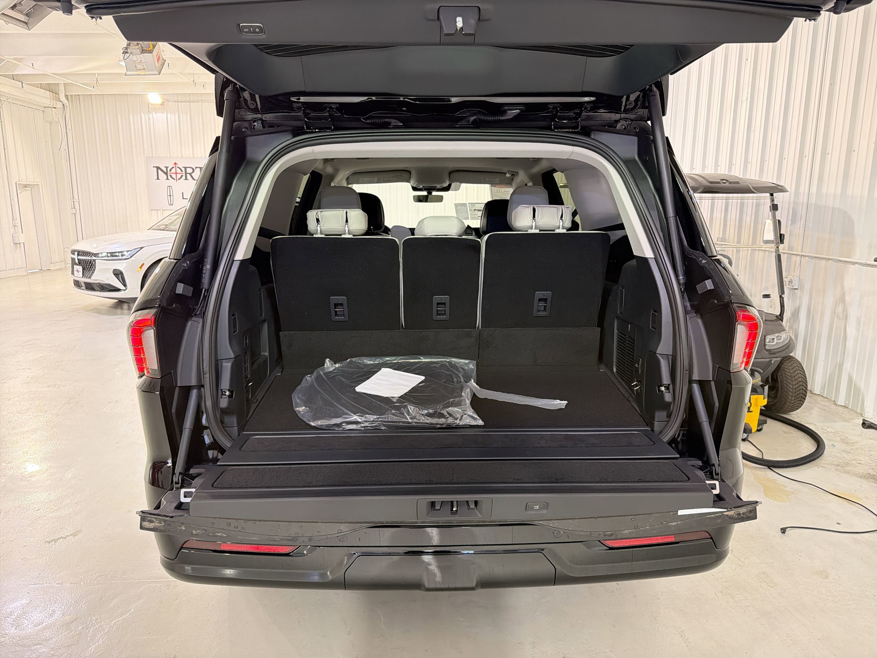 2026 Lincoln Navigator Premiere