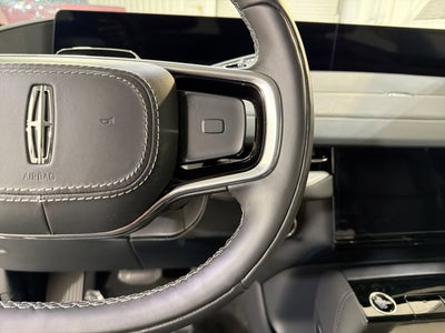 2026 Lincoln Navigator Premiere