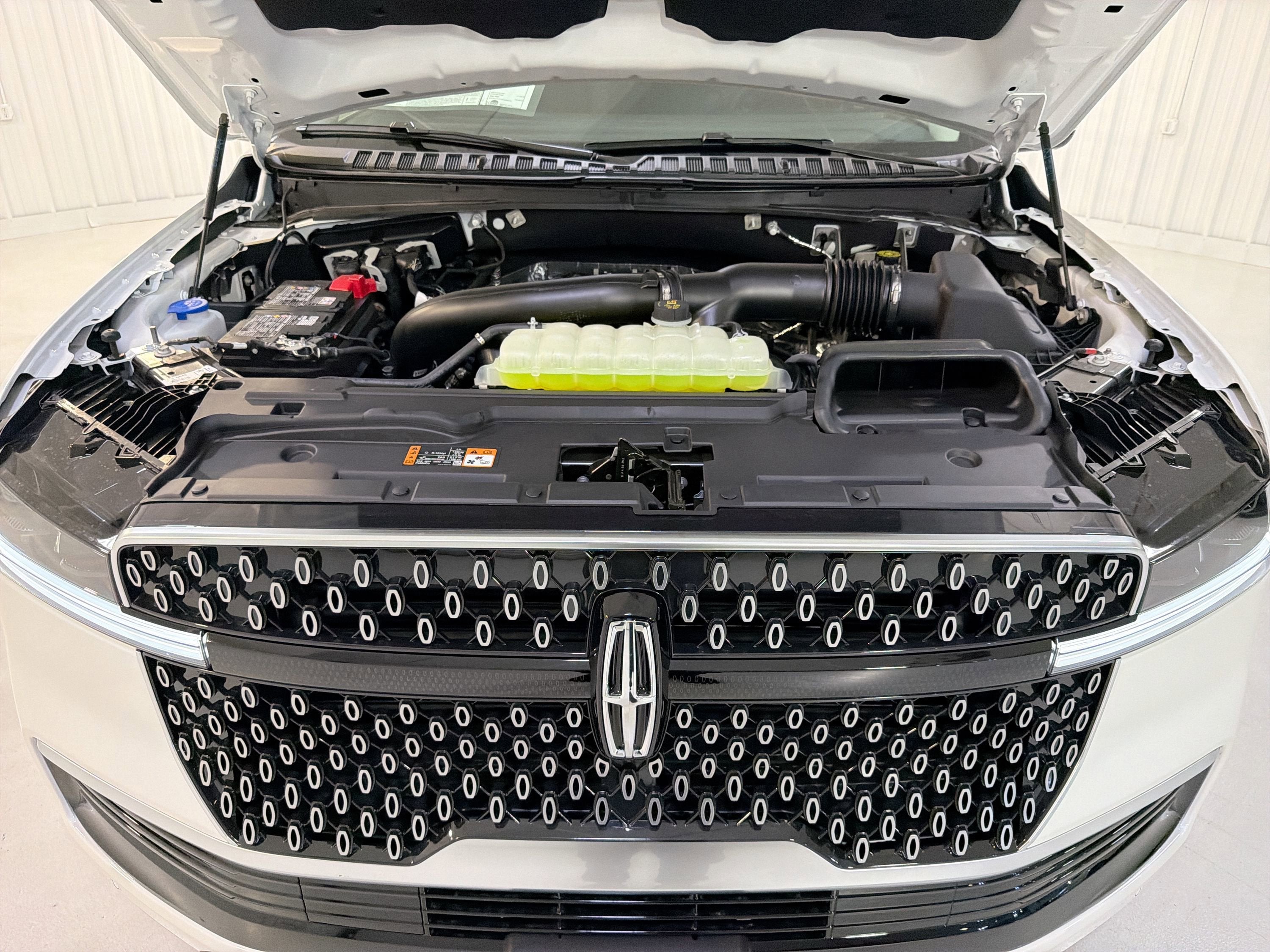 2026 Lincoln Navigator Premiere
