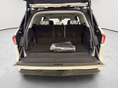 2026 Lincoln Navigator Premiere