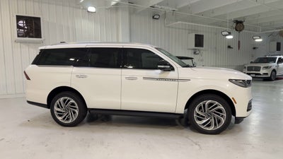 2026 Lincoln Navigator Premiere