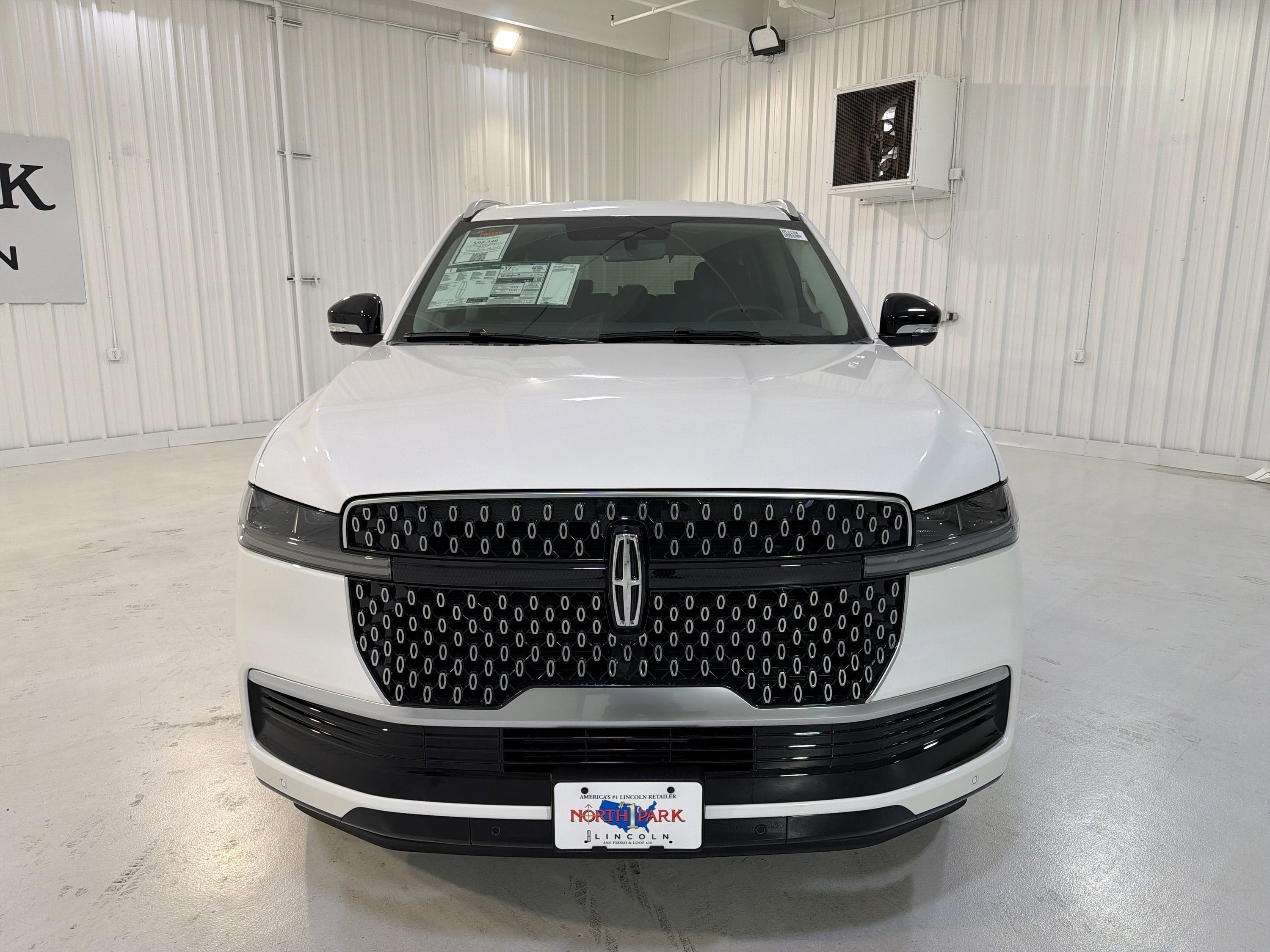 2026 Lincoln Navigator Premiere