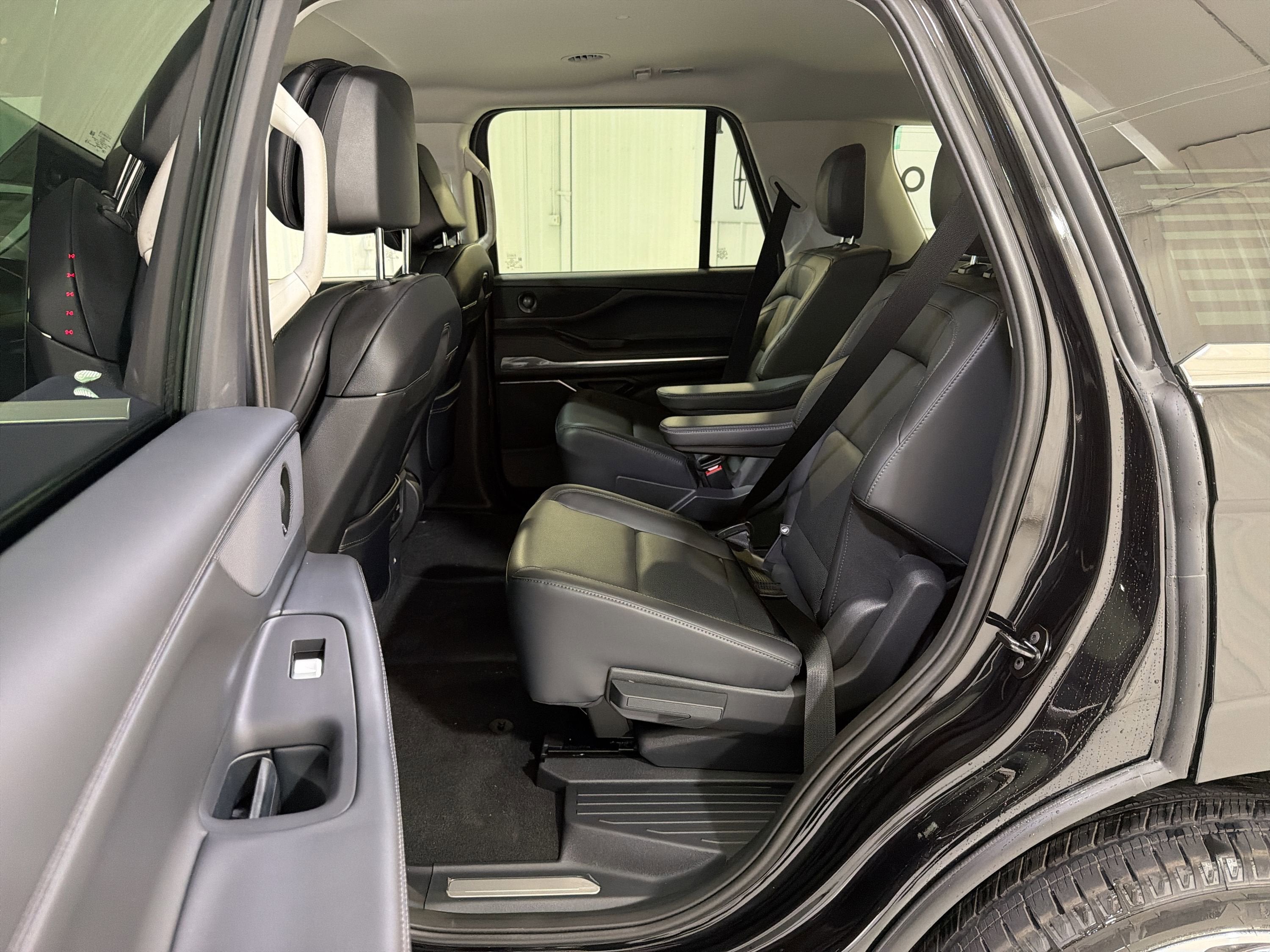 2026 Lincoln Navigator Premiere