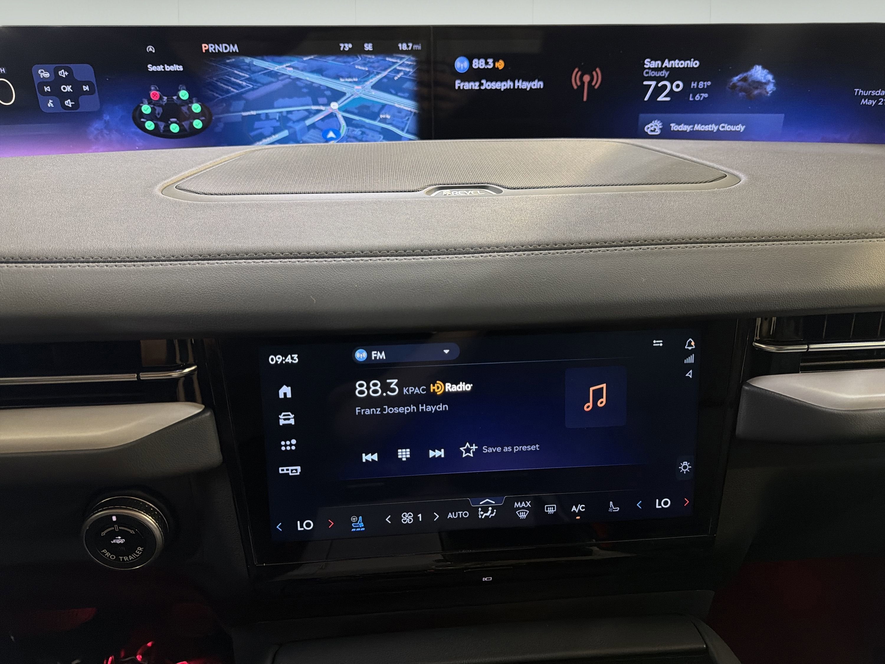2026 Lincoln Navigator Premiere