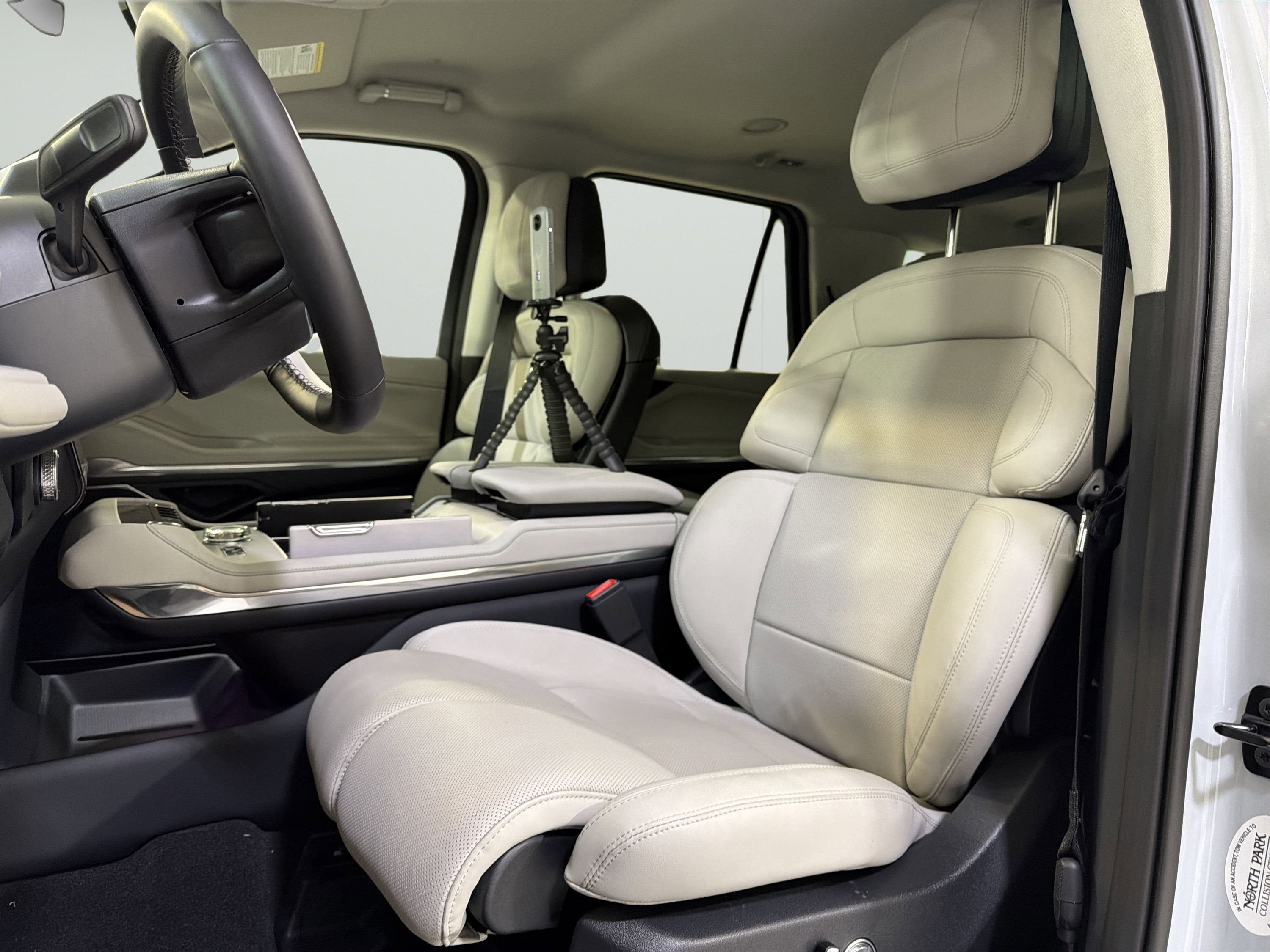2026 Lincoln Navigator Premiere