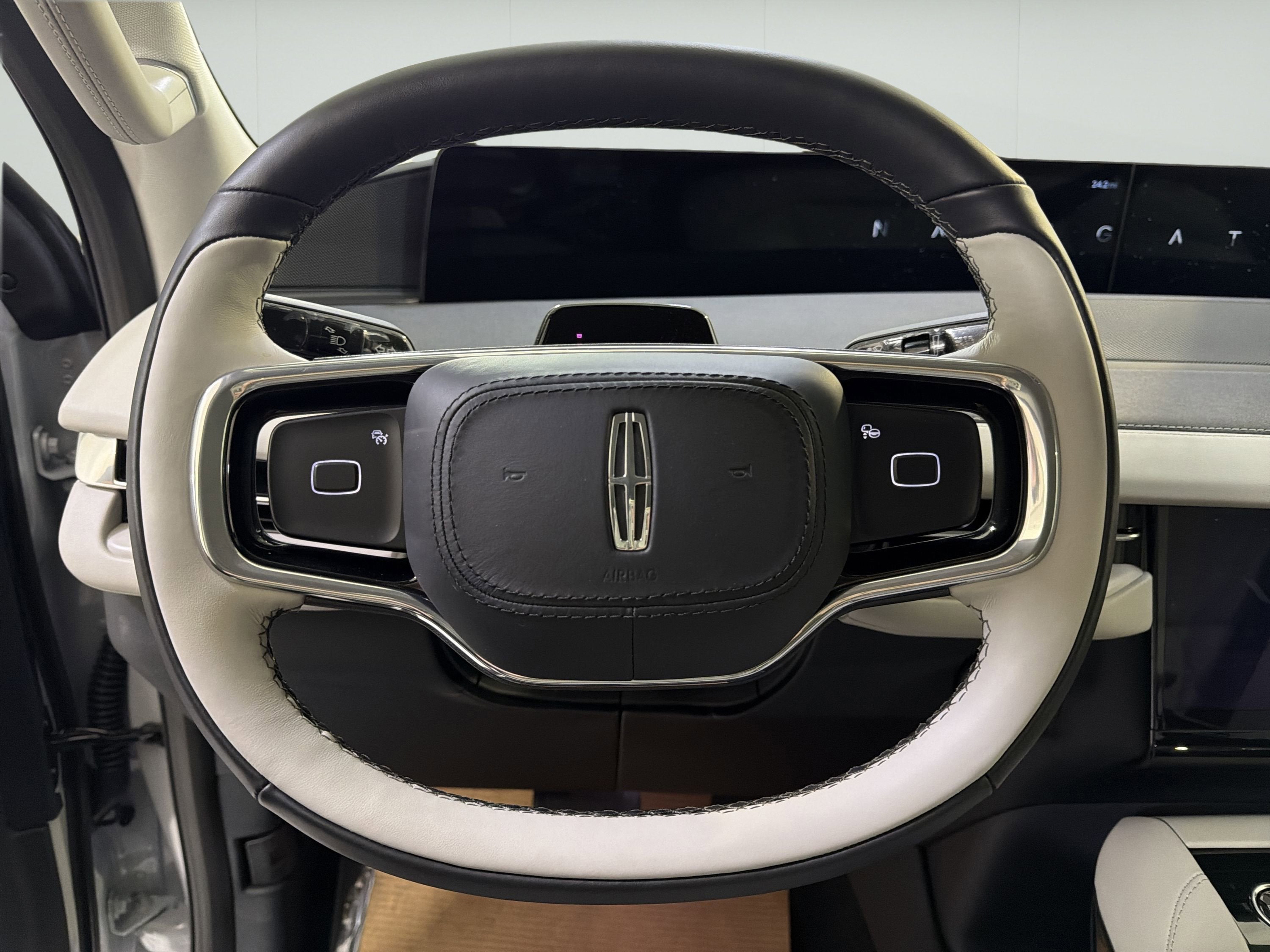 2026 Lincoln Navigator Premiere