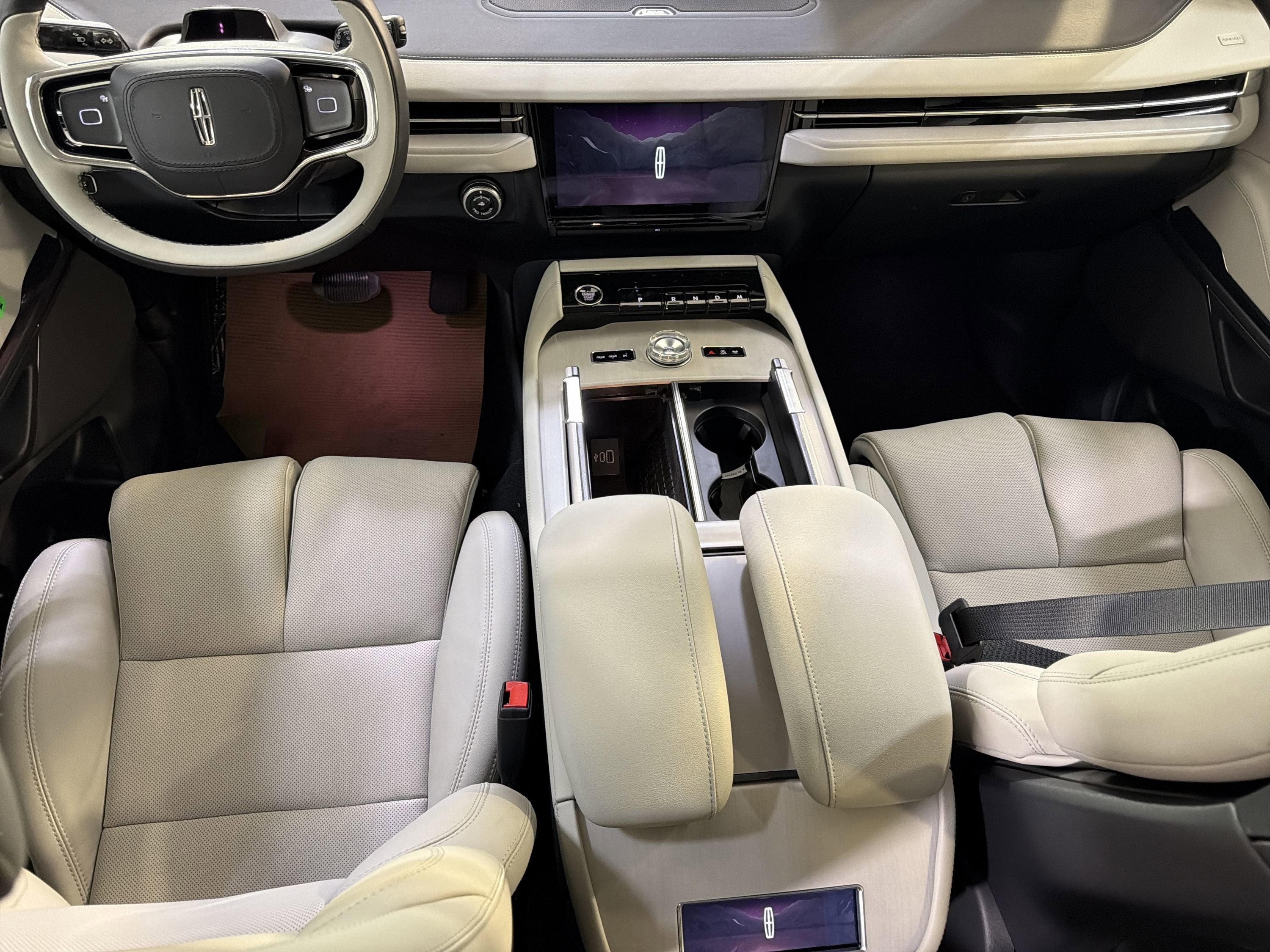2026 Lincoln Navigator Premiere