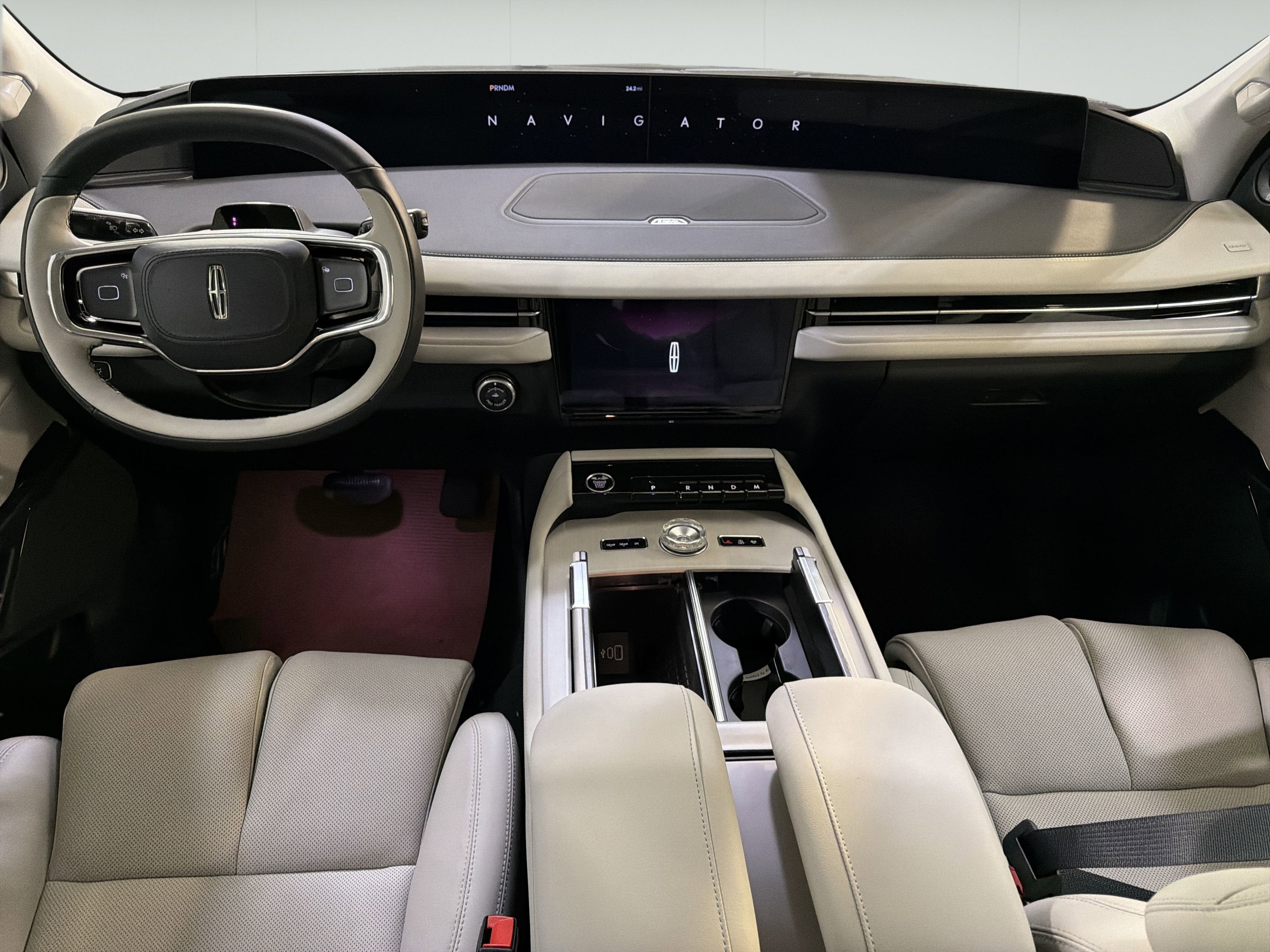 2026 Lincoln Navigator Premiere
