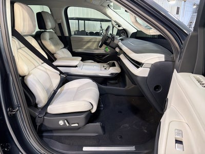 2026 Lincoln Navigator Premiere