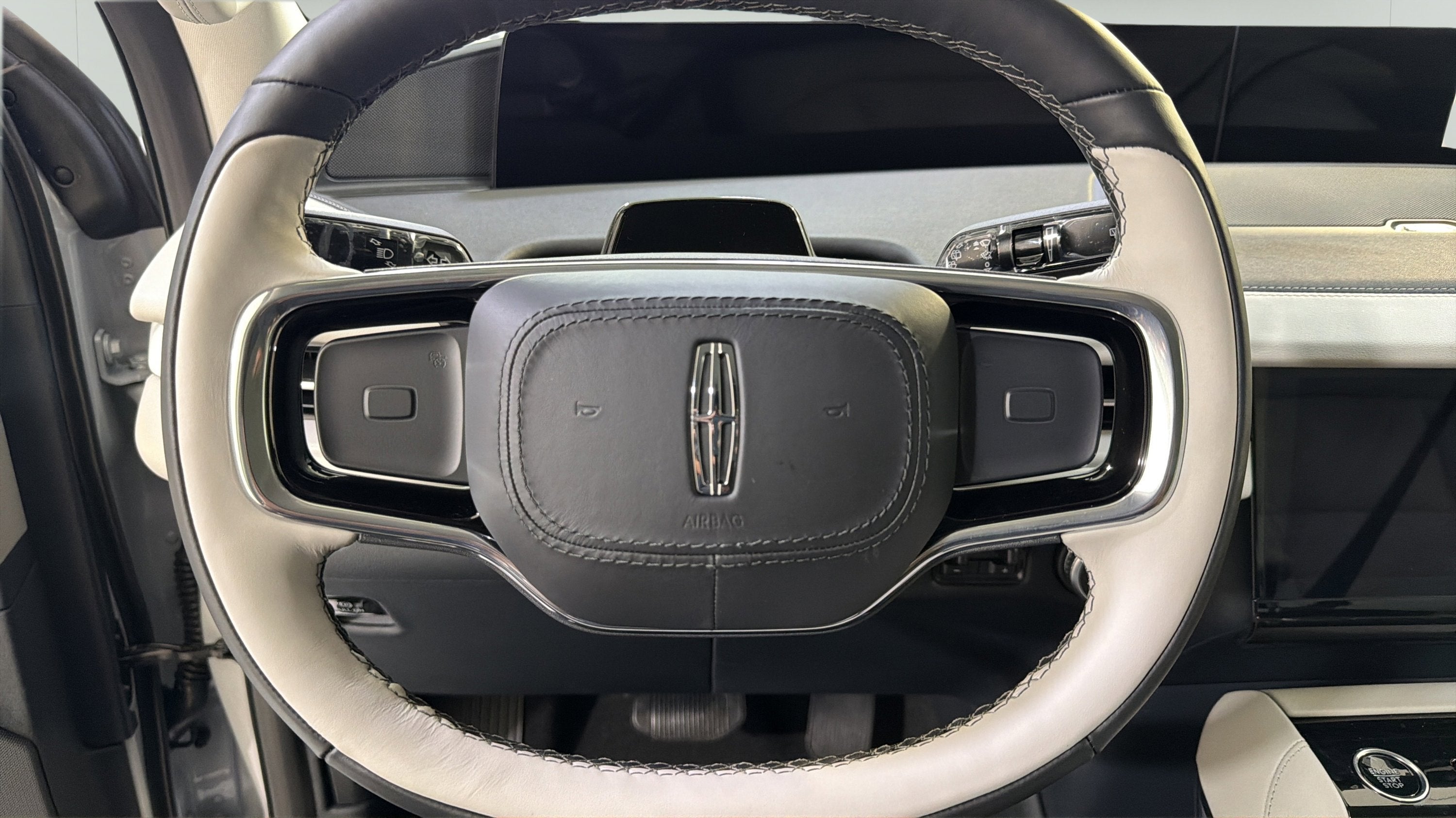 2026 Lincoln Navigator Premiere