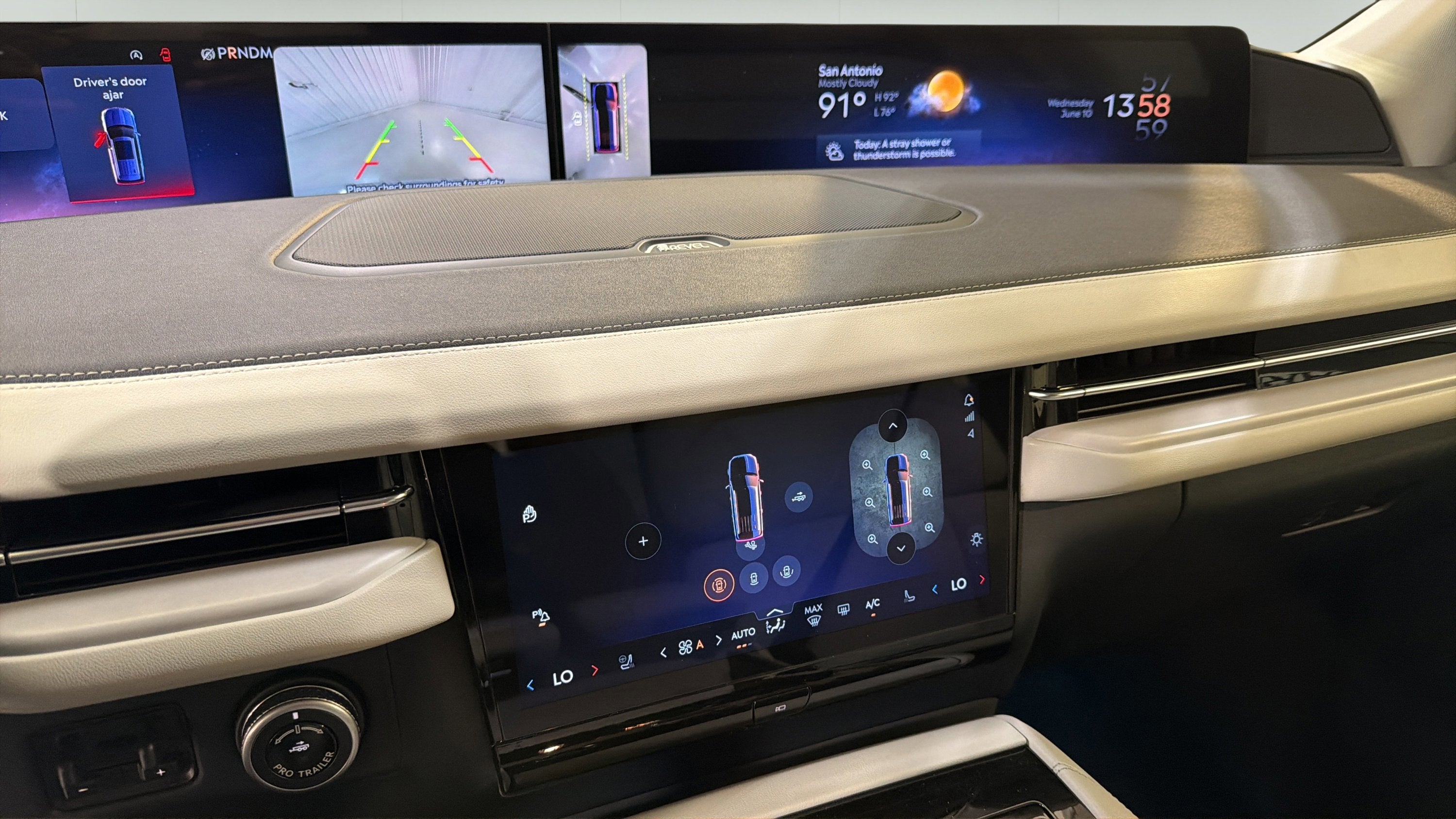 2026 Lincoln Navigator Premiere