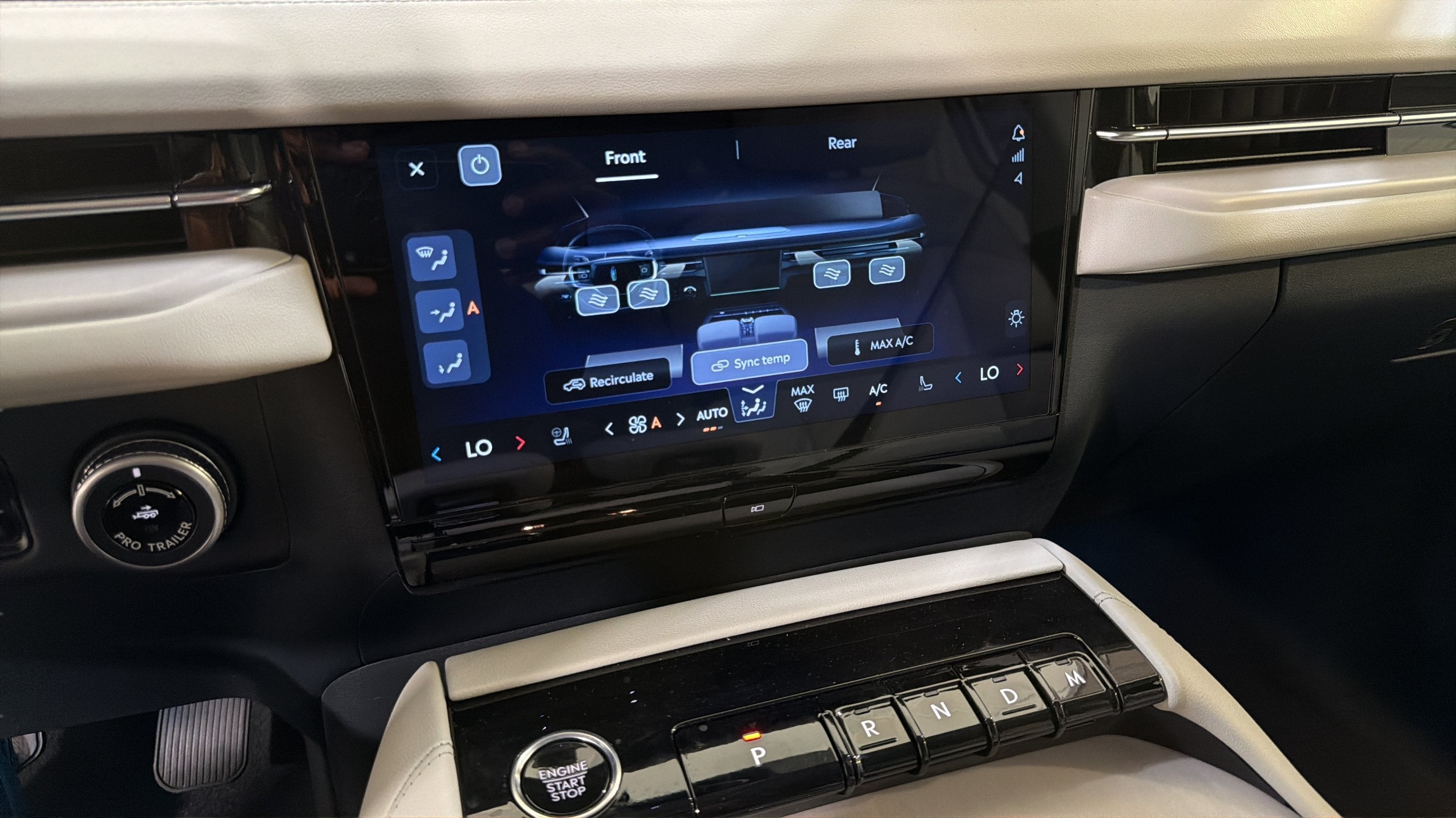2026 Lincoln Navigator Premiere