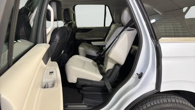 2026 Lincoln Navigator Premiere