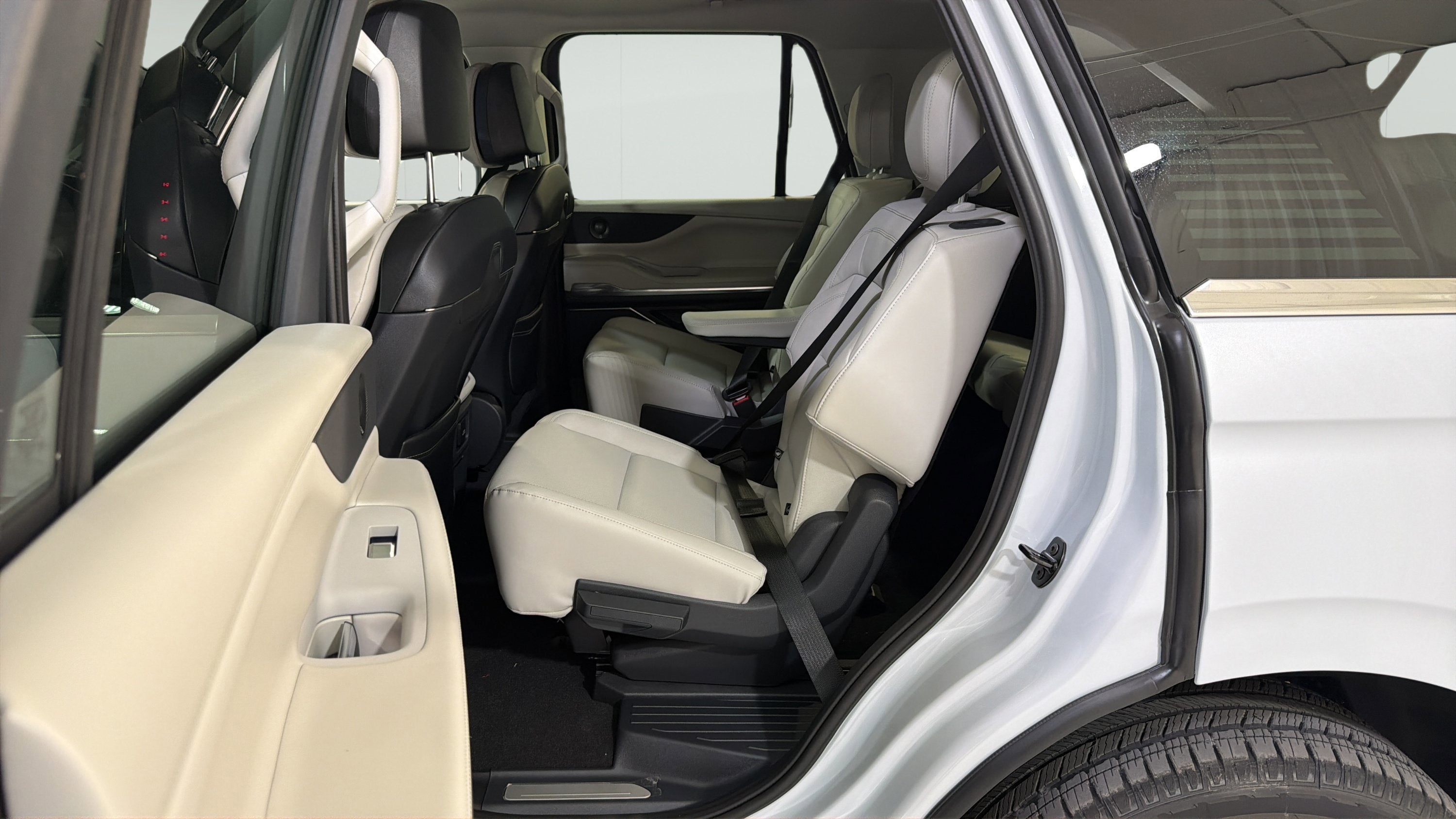 2026 Lincoln Navigator Premiere