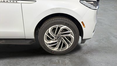 2026 Lincoln Navigator Premiere
