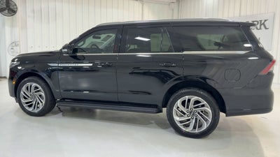 2026 Lincoln Navigator Premiere