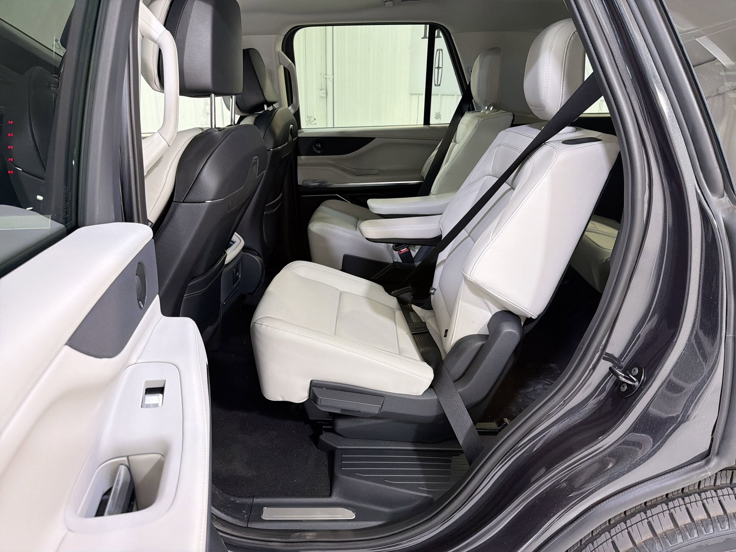 2026 Lincoln Navigator Premiere