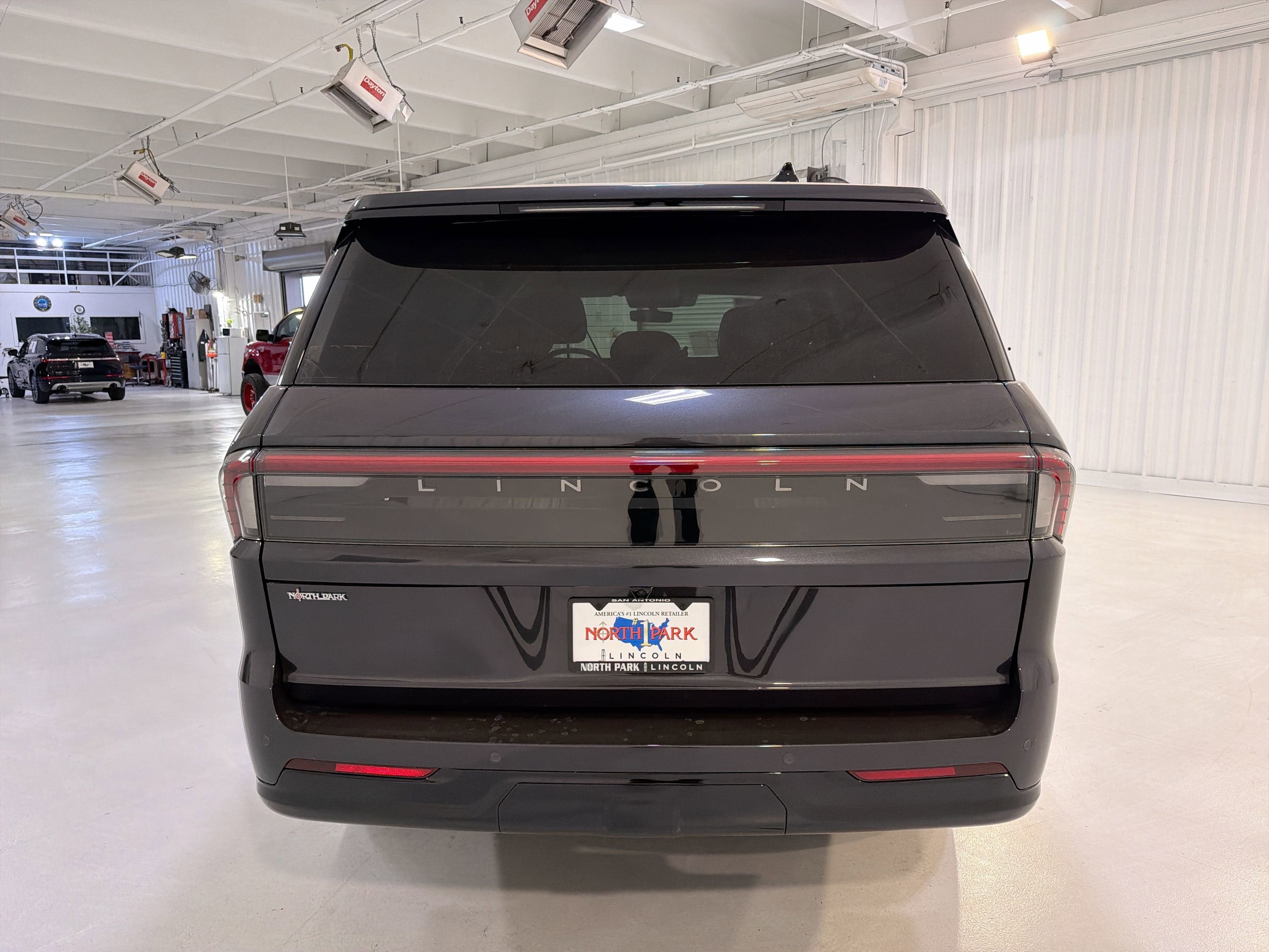 2026 Lincoln Navigator Premiere