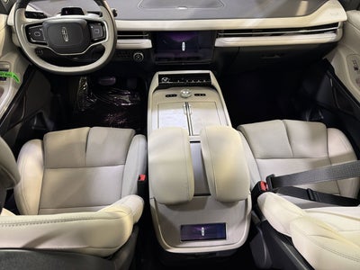 2026 Lincoln Navigator Premiere