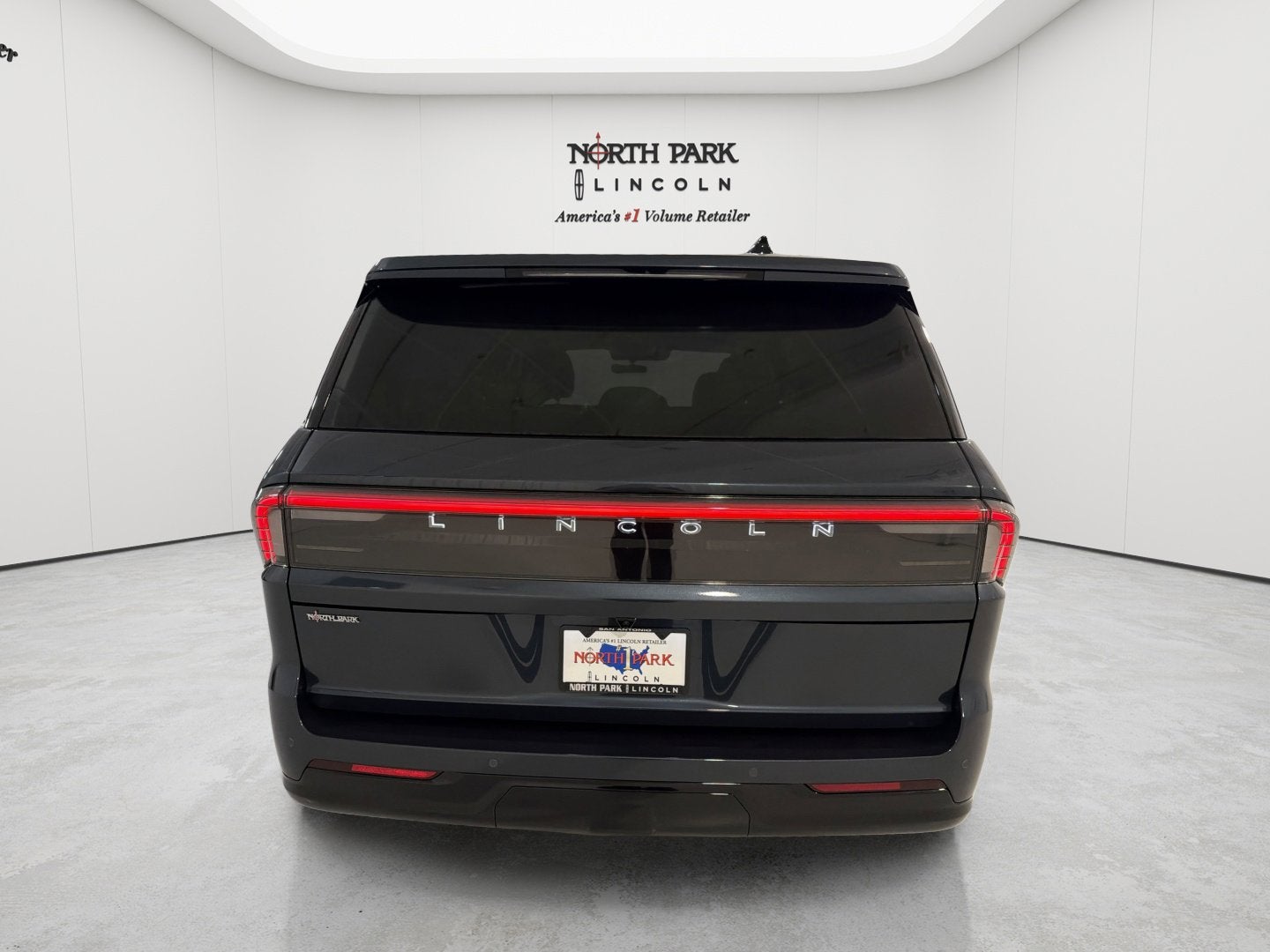 2026 Lincoln Navigator Premiere