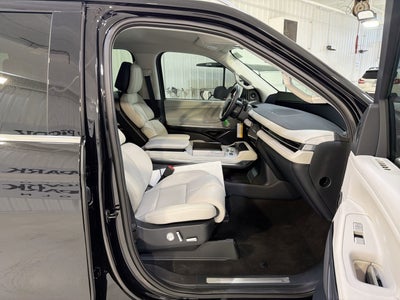 2026 Lincoln Navigator Premiere