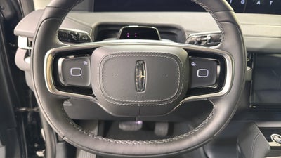 2027 Lincoln Navigator Premiere