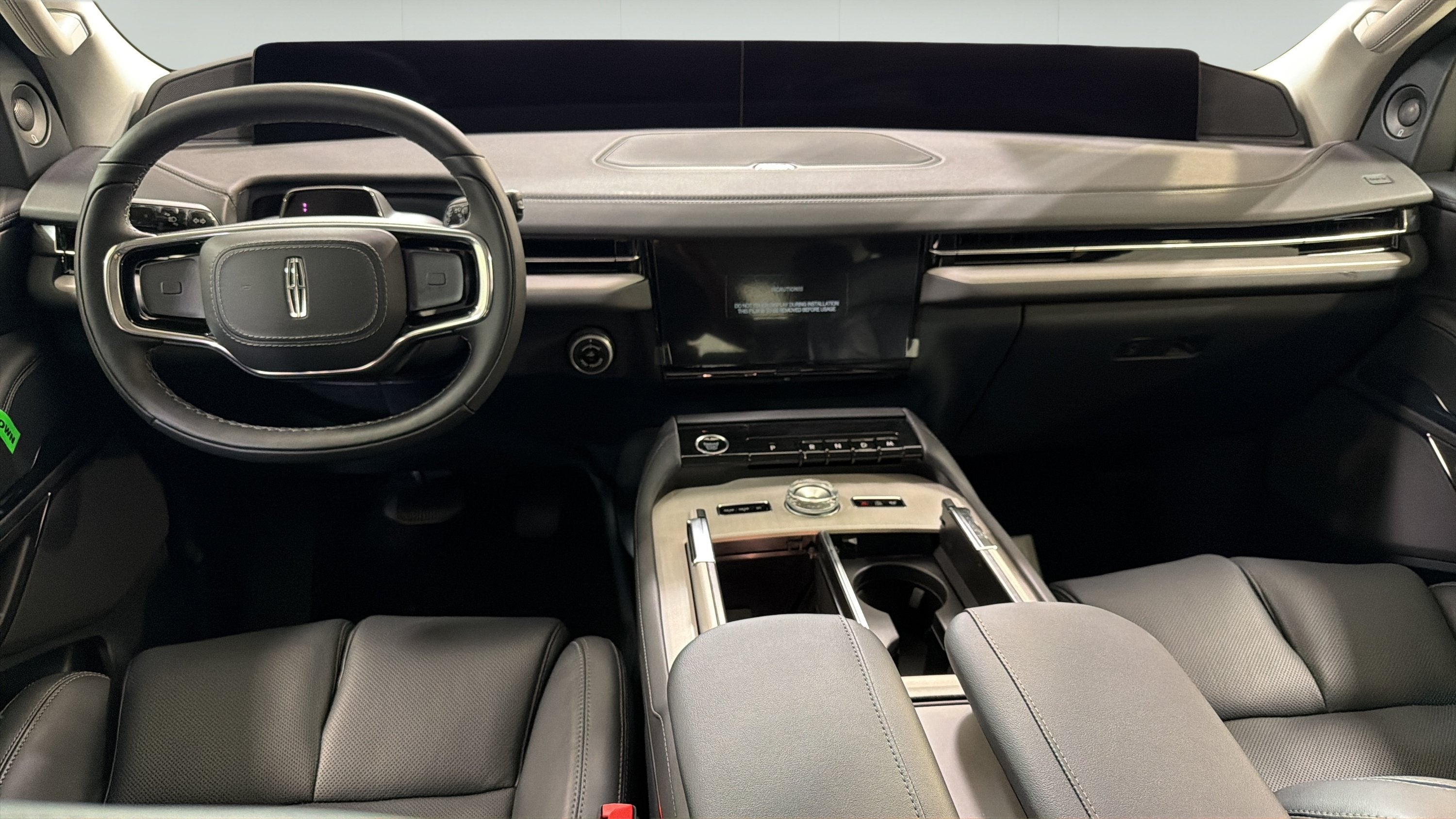 2027 Lincoln Navigator Premiere