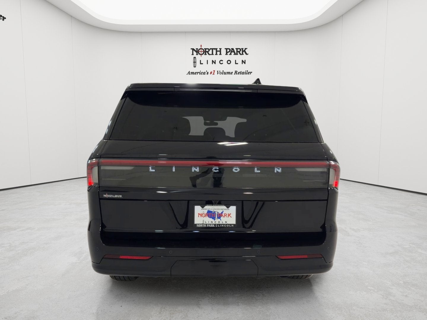 2027 Lincoln Navigator Premiere