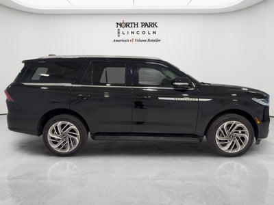2027 Lincoln Navigator Premiere