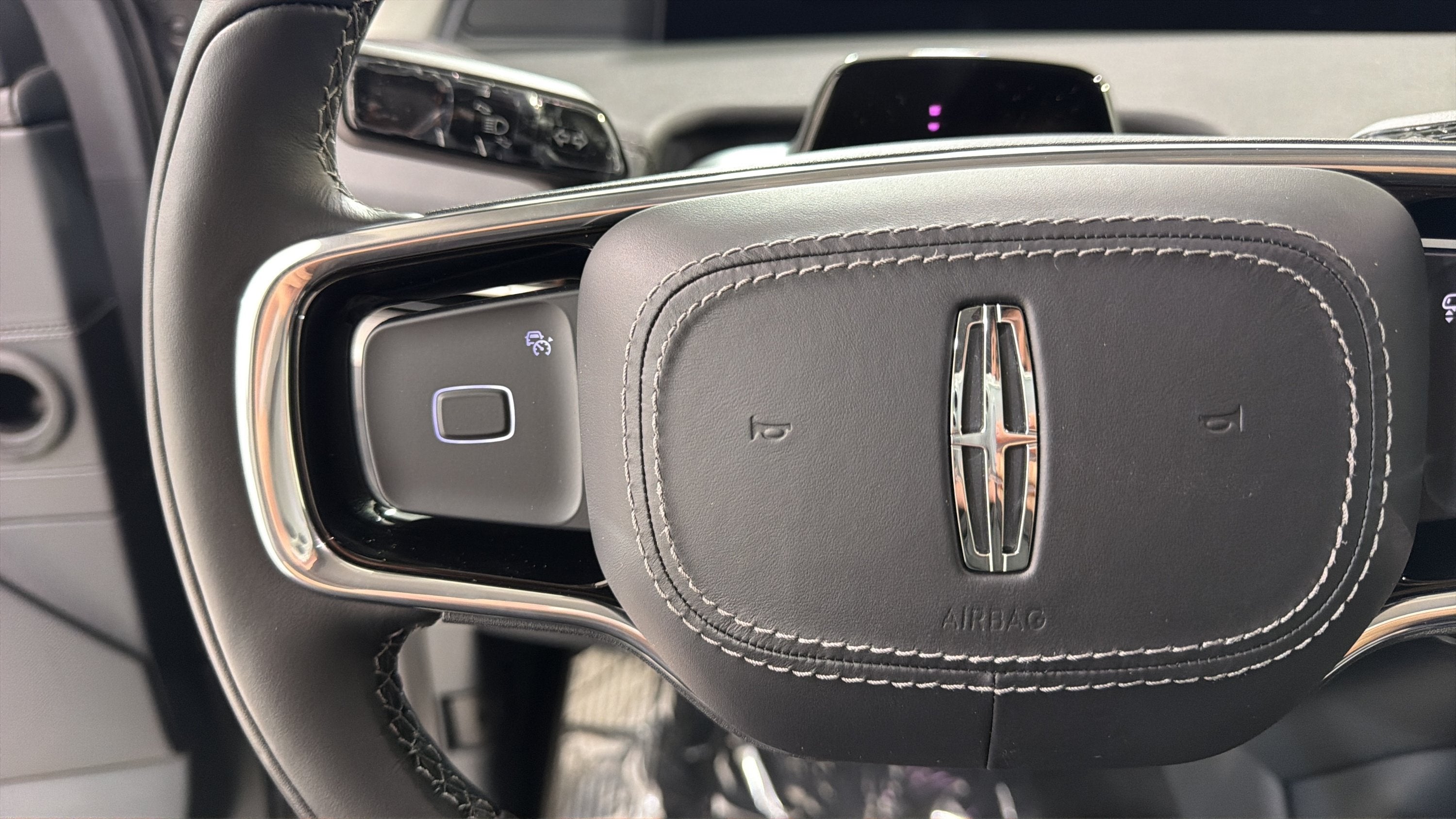 2027 Lincoln Navigator Premiere