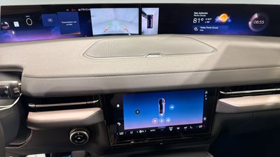 2027 Lincoln Navigator Premiere