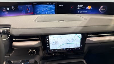 2027 Lincoln Navigator Premiere