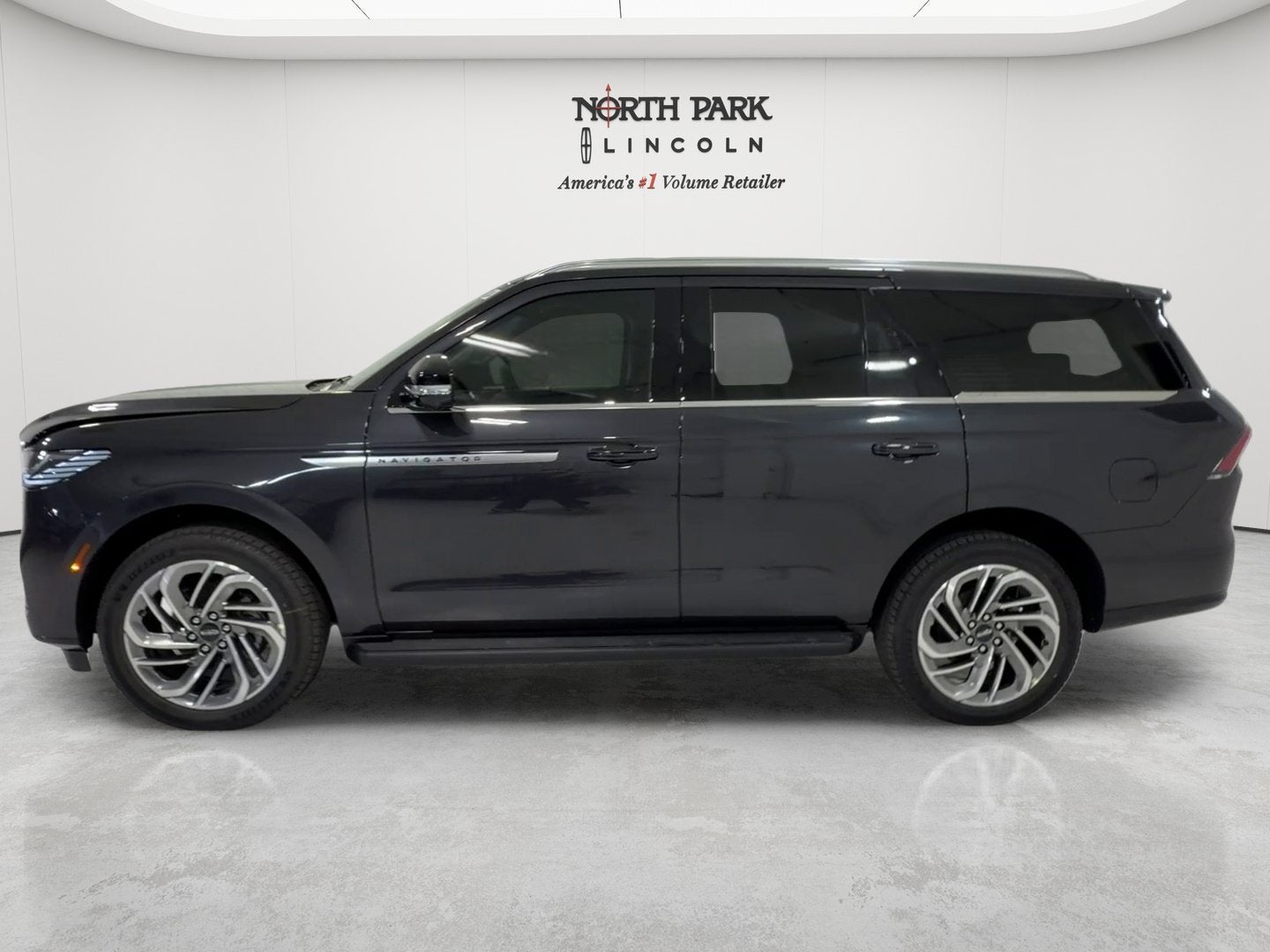 2027 Lincoln Navigator Premiere
