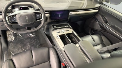 2027 Lincoln Navigator Premiere
