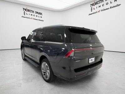 2027 Lincoln Navigator Premiere