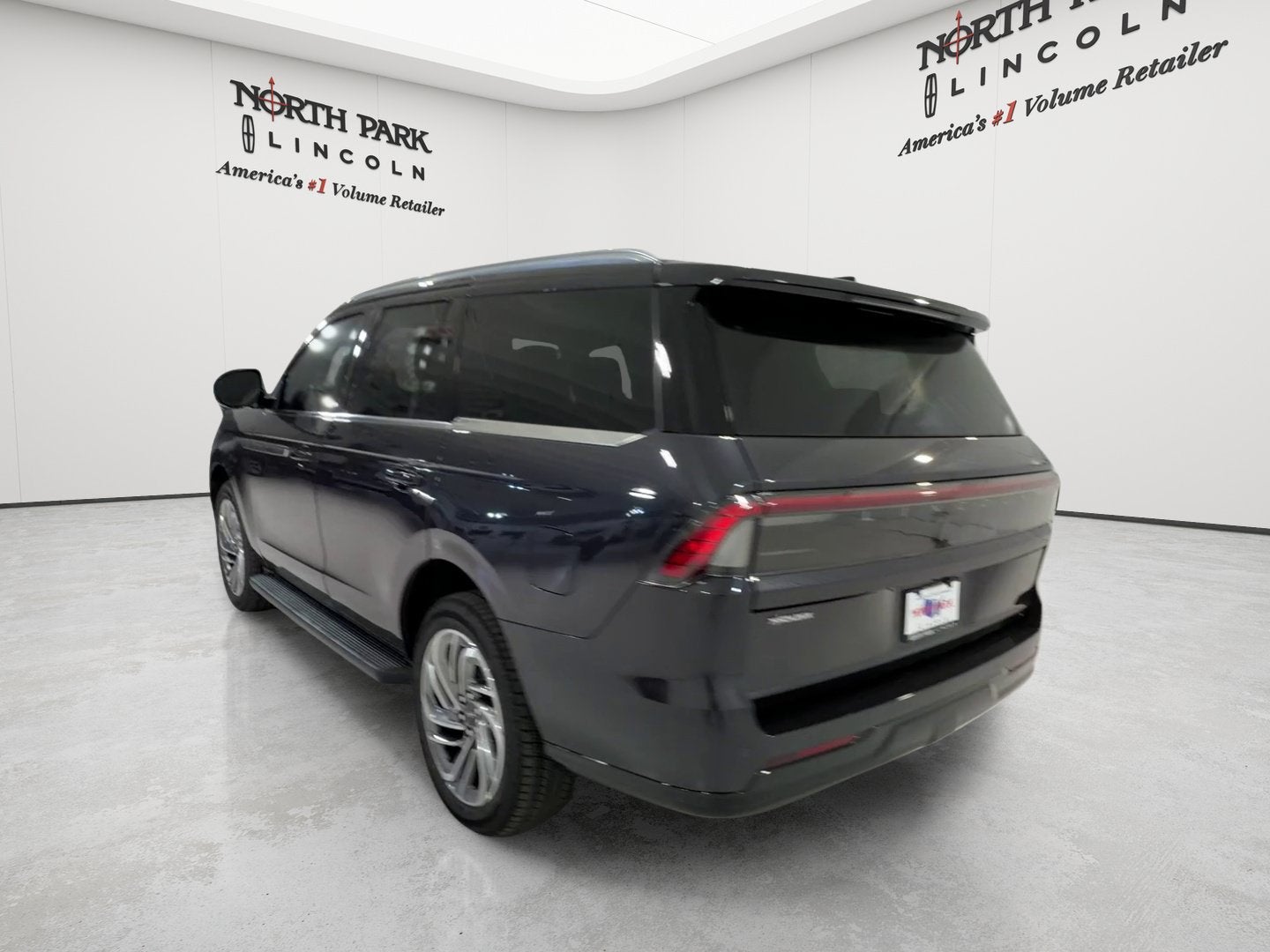 2027 Lincoln Navigator Premiere